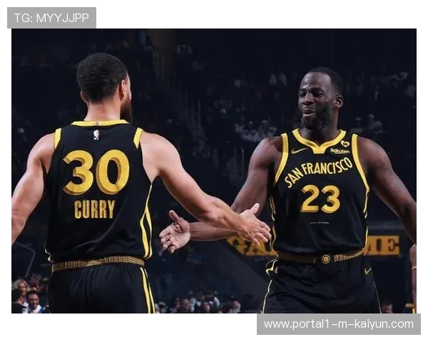 勇士17分逆转灰熊 桑托斯准绝杀助球队守住西部第八